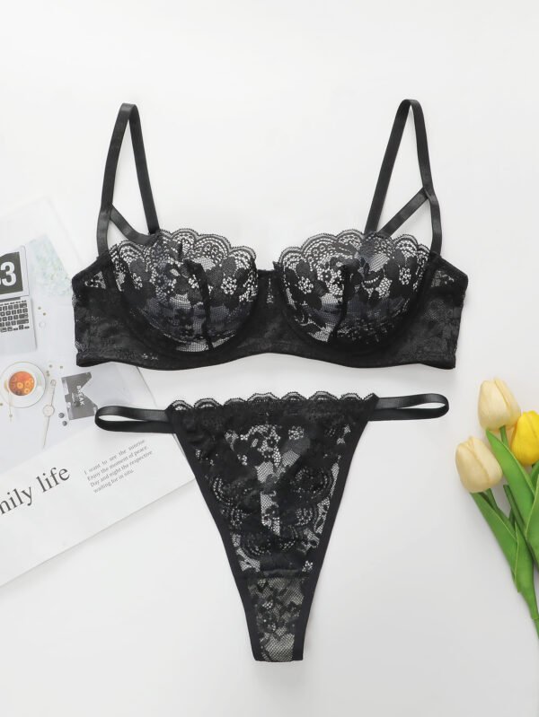 Sexy Lace, Breathable, Ultra-thin Women's Lingerie Lingerie Set